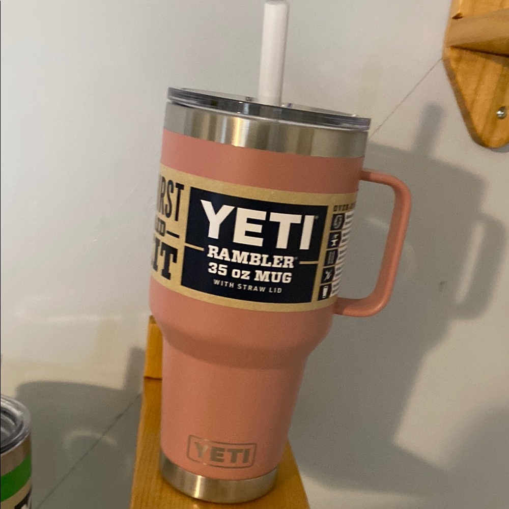 YETI Rambler 35 oz Mug with Straw Lid - Pink NEW